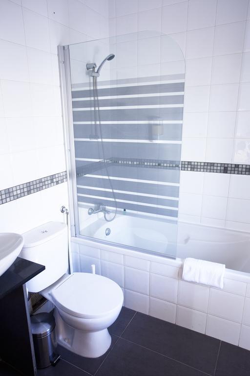 Residencial Principe Guest House Barreiro  Esterno foto