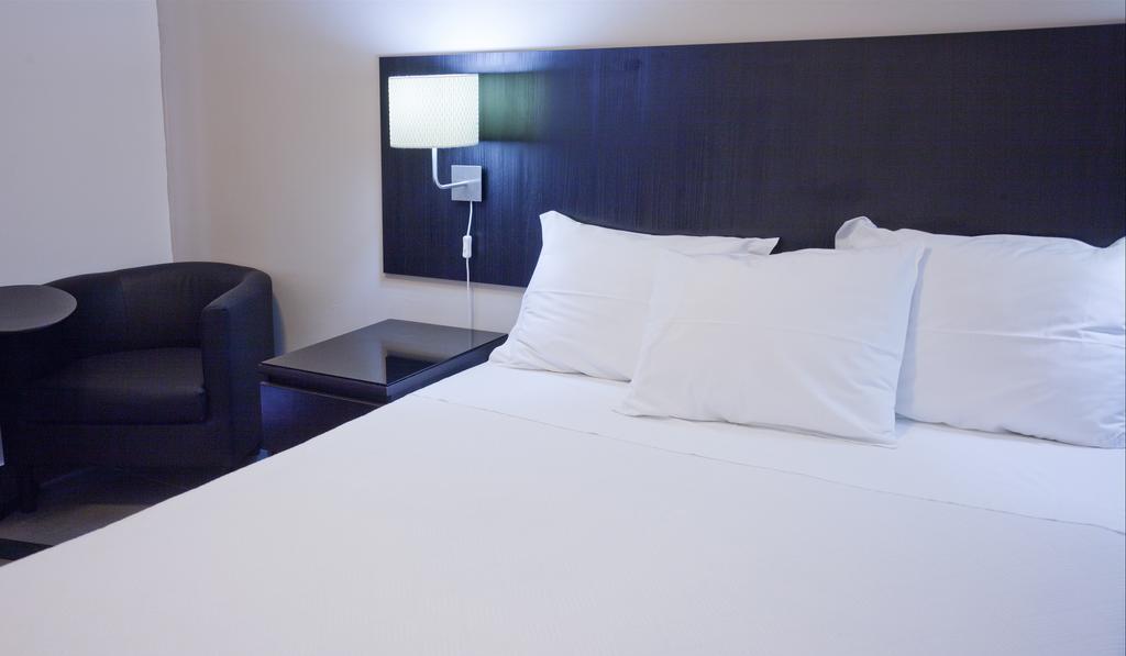 Residencial Principe Guest House Barreiro  Esterno foto