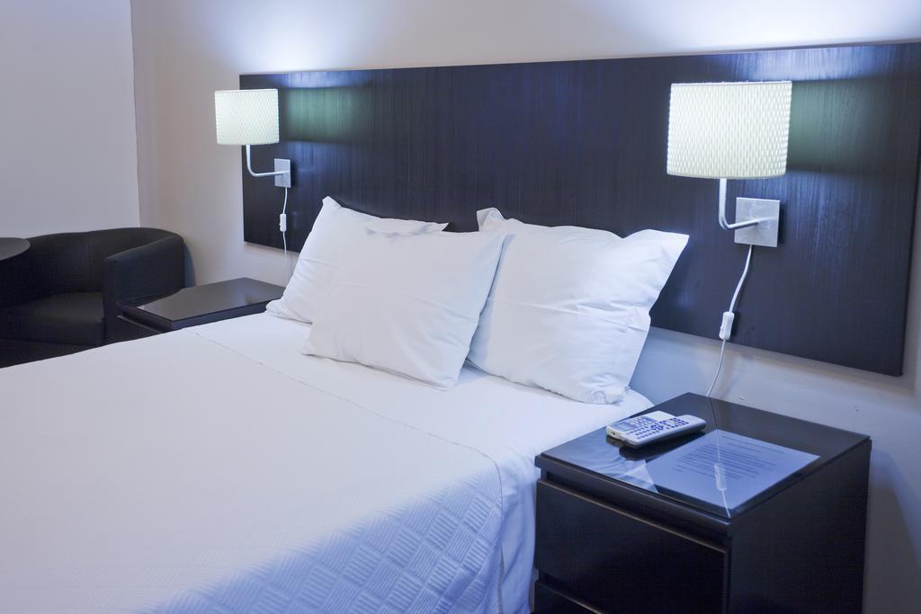 Residencial Principe Guest House Barreiro  Esterno foto