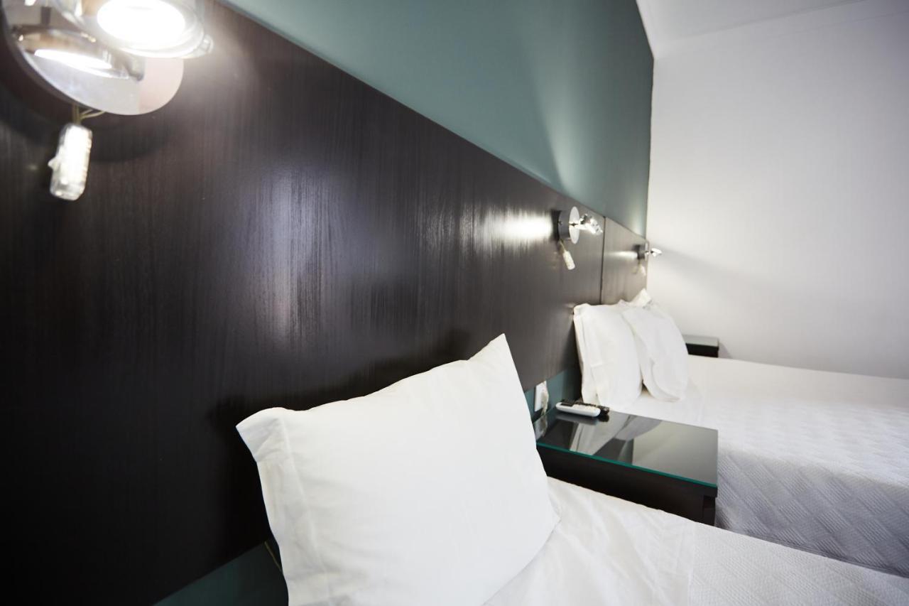 Residencial Principe Guest House Barreiro  Esterno foto