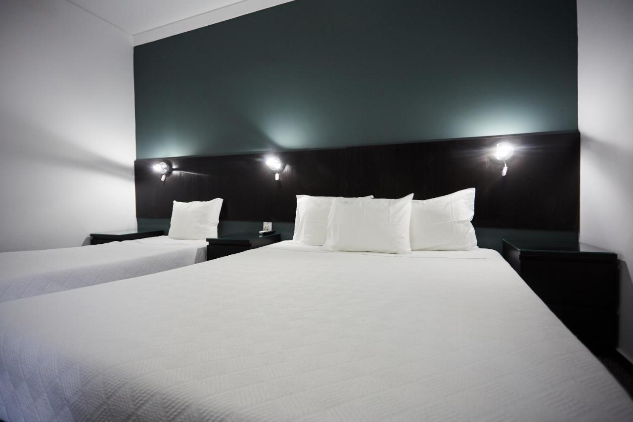 Residencial Principe Guest House Barreiro  Esterno foto